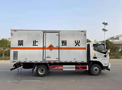 新余爆破器材运输车
