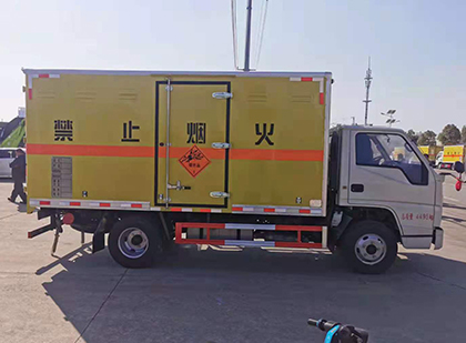 新余爆破器材运输车